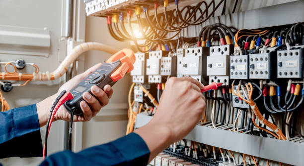 Best Circuit Breaker Repair  in Roanoke, IN